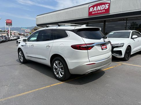 Used 2019 Buick Enclave Avenir w/ Avenir Technology Package AWD/4WD image 4