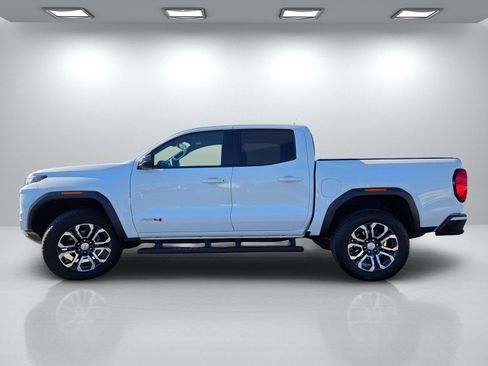 Certified 2023 GMC Canyon AT4 w/ AT4 Premium Package image 7