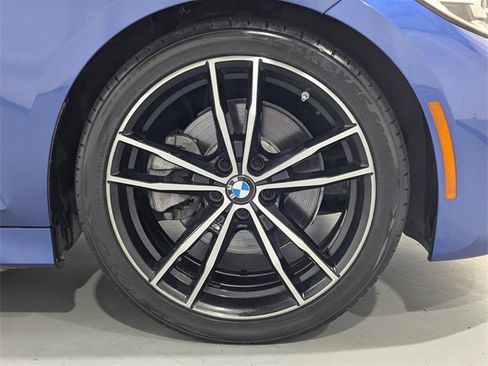 Used 2020 BMW 330i Sedan w/ M Sport Package image 30