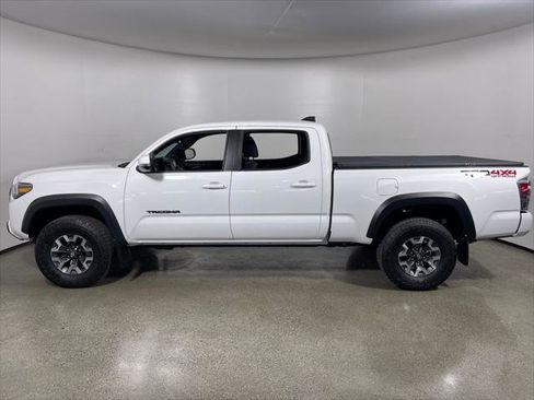 Certified 2023 Toyota Tacoma TRD Off-Road image 6