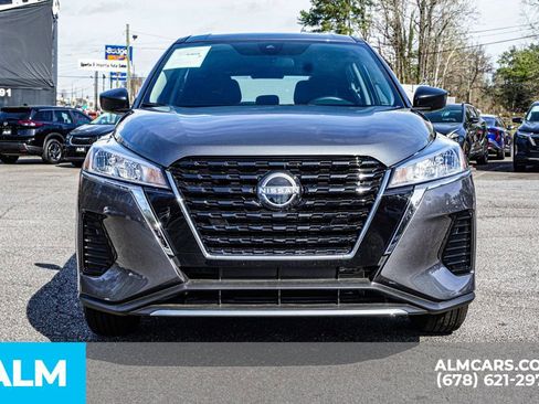 Used 2025 Nissan Kicks Play S image 10