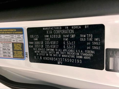 Certified 2026 Kia Carnival FWD image 31