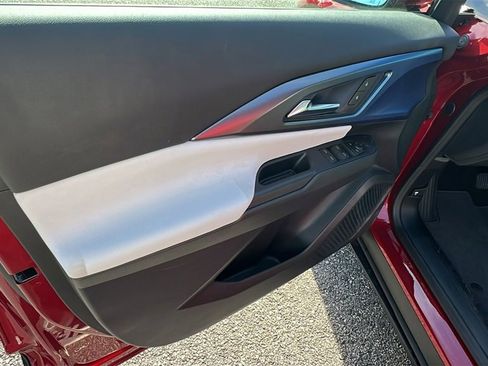 New 2026 Chevrolet Equinox EV LT image 11