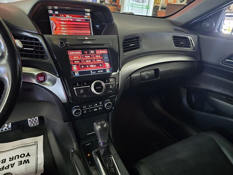 Used 2017 Acura ILX FWD image 29