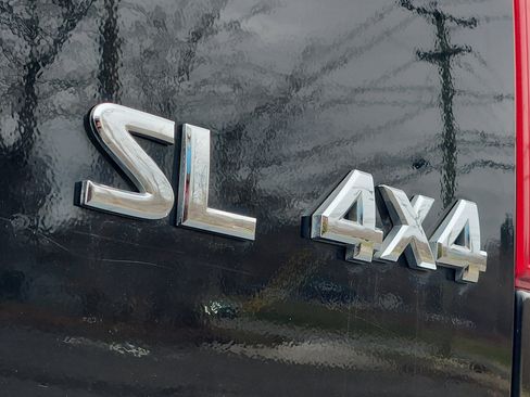 Used 2019 Nissan Frontier SL image 29