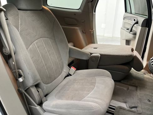 Used 2017 Buick Enclave Convenience FWD image 23