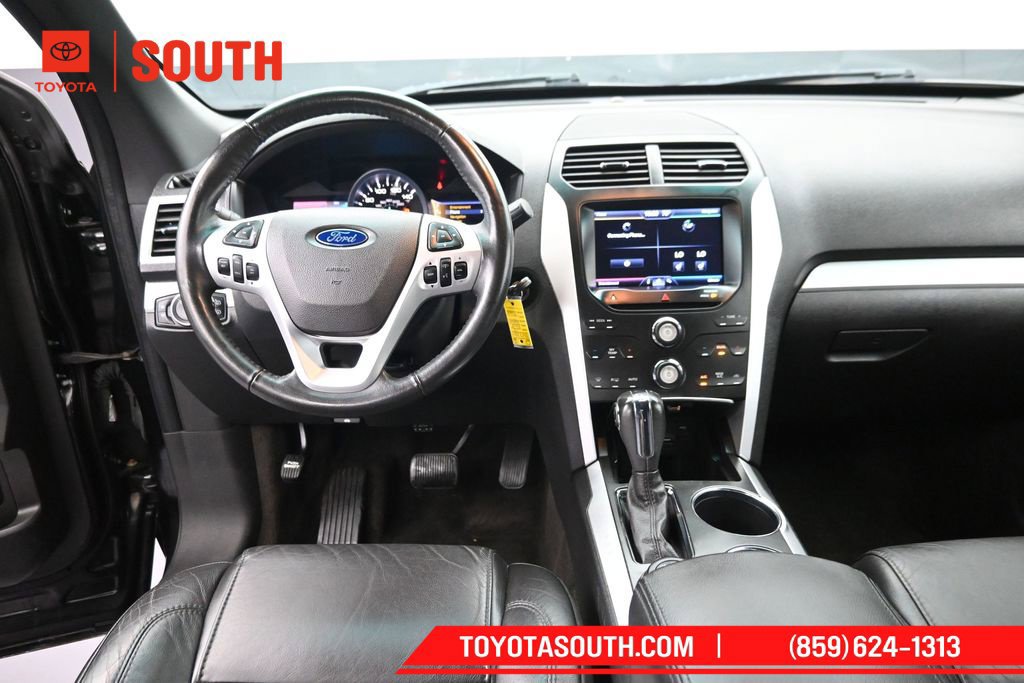 Used 2013 Ford Explorer XLT AWD/4WD image 11