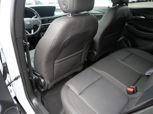 Used 2024 Buick Encore GX Preferred FWD image 23