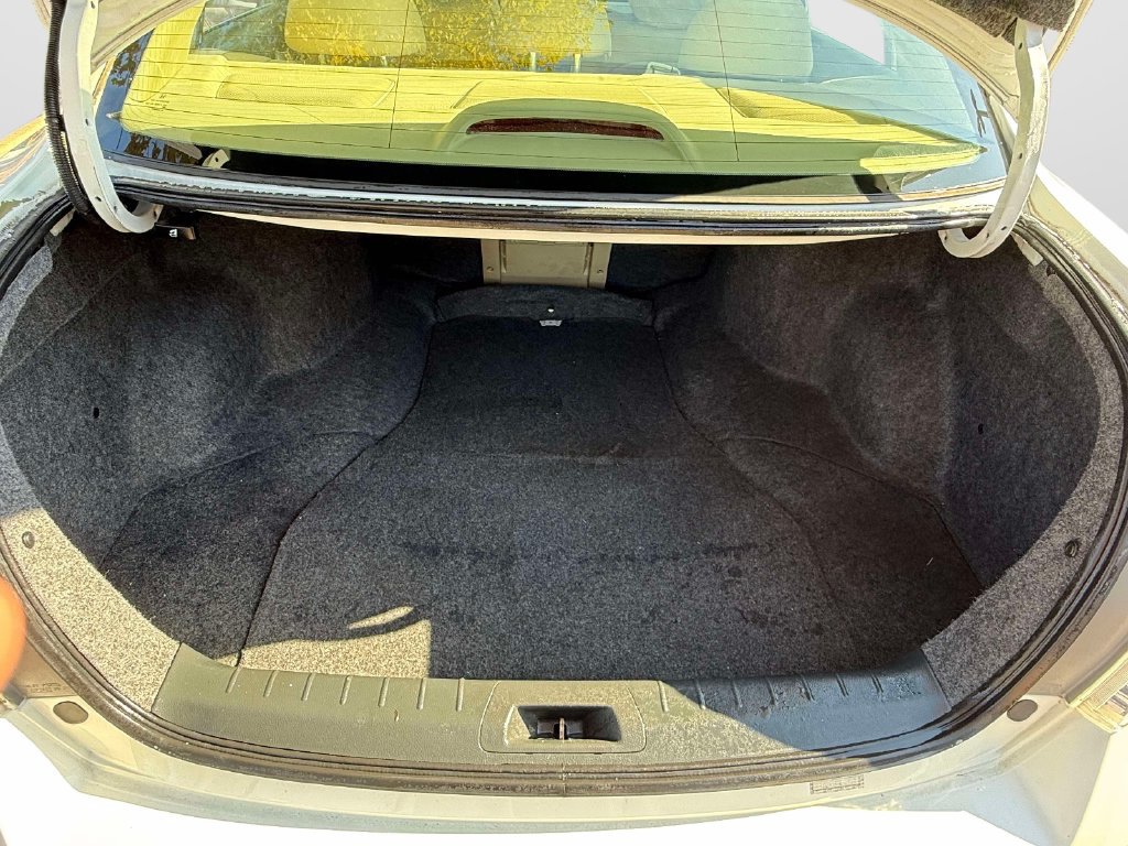 Used 2012 Honda Accord EX-L image 9