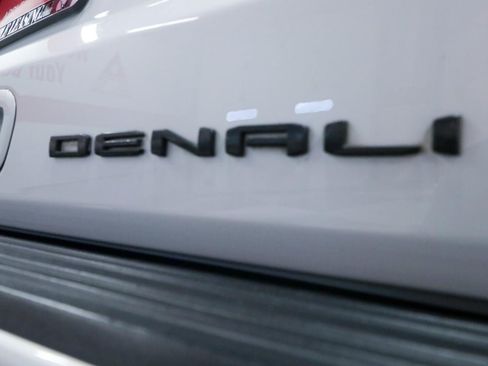 Used 2022 GMC Yukon XL Denali RWD image 28