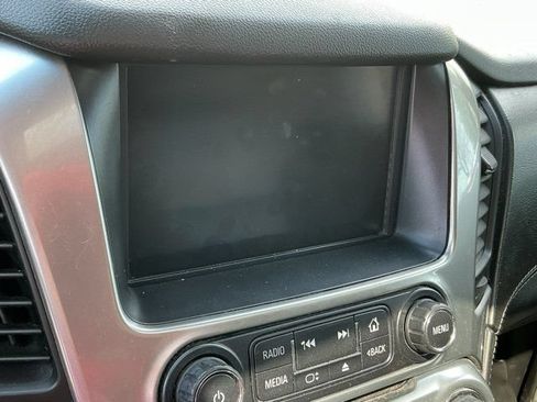 Used 2018 Chevrolet Suburban Premier AWD/4WD image 23