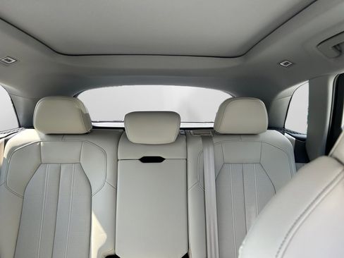 Certified 2025 Audi Q5 Premium Plus w/ Premium Plus image 12