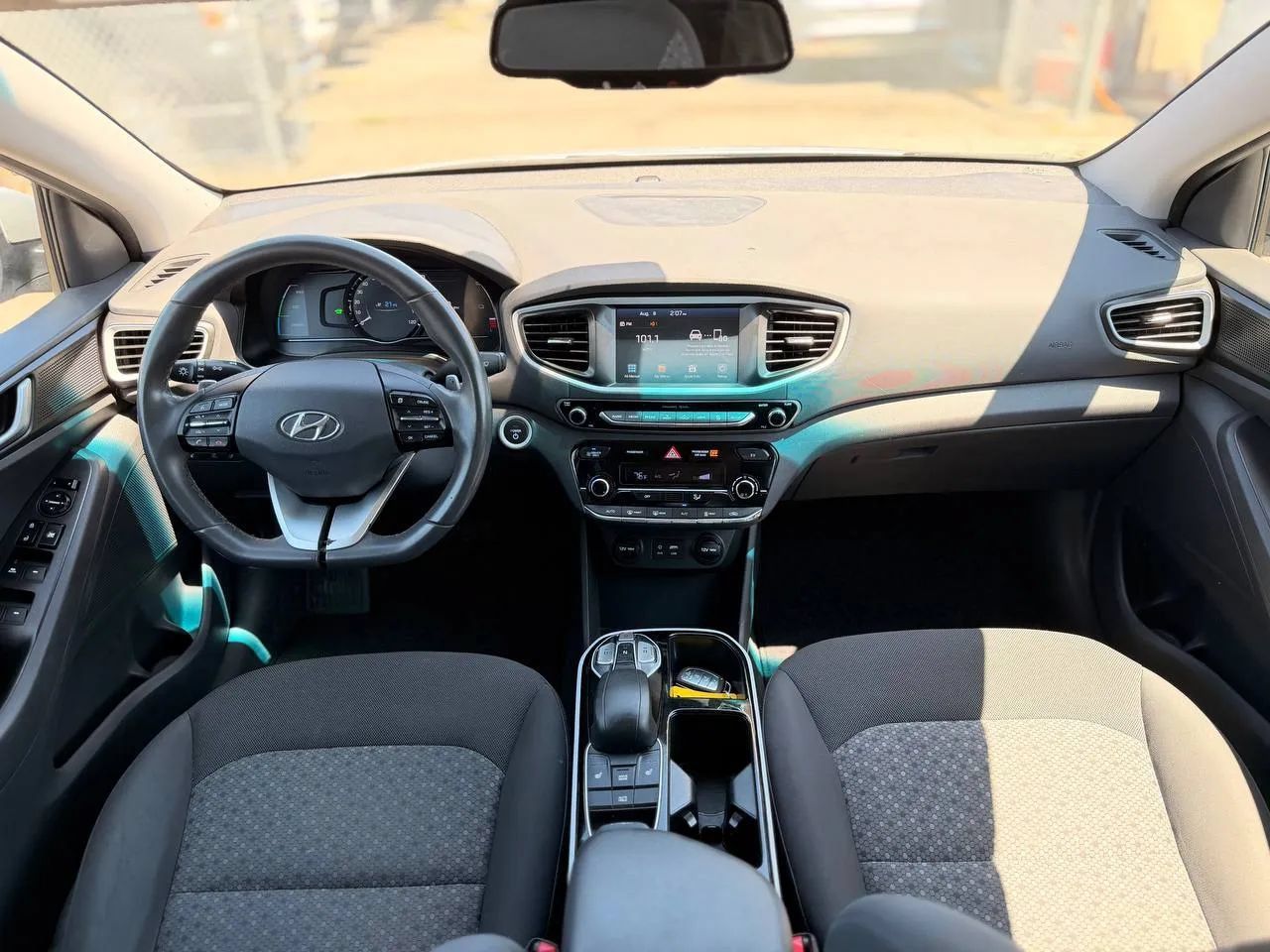Used 2019 Hyundai Ioniq Electric FWD image 39