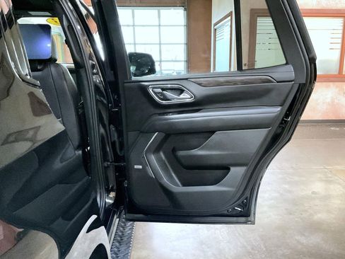 Certified 2023 Chevrolet Tahoe Z71 w/ Z71 Off-Road Package AWD/4WD image 17