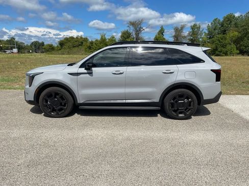 Used 2025 Kia Sorento X-Line EX AWD/4WD image 2