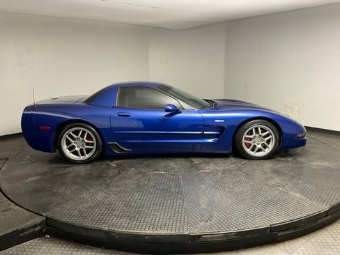 Used 2002 Chevrolet Corvette Z06 w/ Memory Pkg RWD image 9