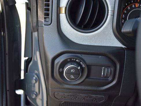 New 2026 Jeep Gladiator Sport image 28