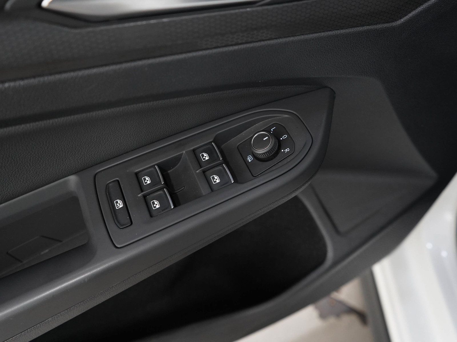 Used 2022 Volkswagen GTI Autobahn FWD image 18