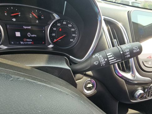 Used 2019 Chevrolet Equinox LT AWD/4WD image 13