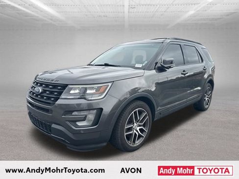 Used 2017 Ford Explorer Sport w/ Equipment Group 401A AWD/4WD image 3