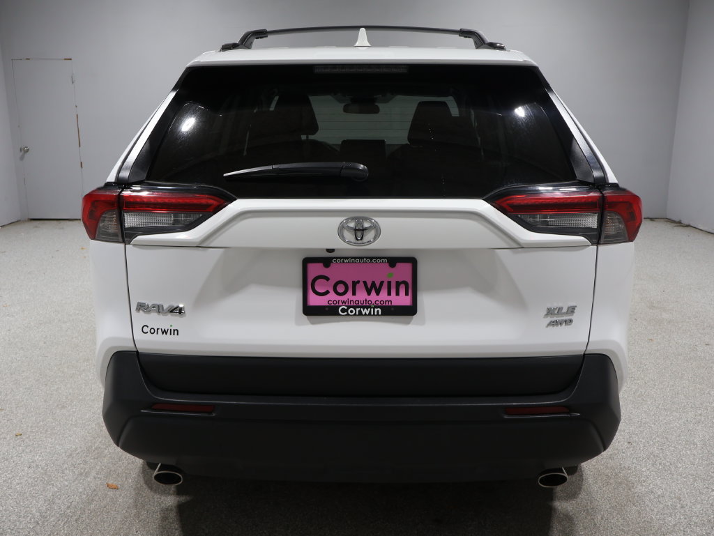 Used 2025 Toyota RAV4 XLE w/ Convenience Package AWD/4WD image 3