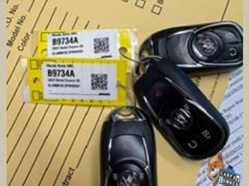 Used 2023 Buick Encore GX Preferred w/ Cold Weather Comfort Package AWD/4WD image 1