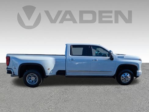 New 2026 Chevrolet Silverado 3500 High Country w/ Technology Package image 25