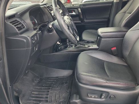 Used 2016 Toyota 4Runner Trail Premium AWD/4WD image 9