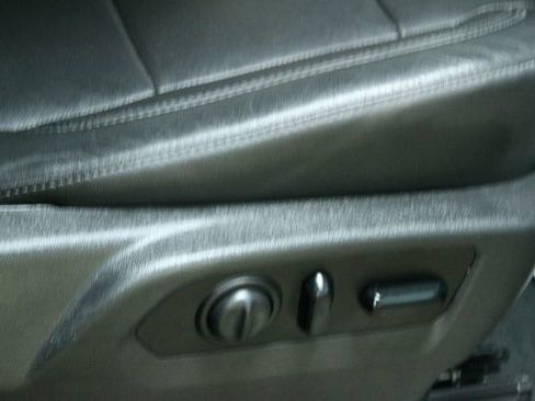 Used 2020 Chevrolet Silverado 2500 LTZ w/ LTZ Plus Package image 13