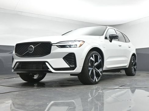 New 2026 Volvo XC60 T8 Ultra w/ Protection Package Premier AWD/4WD image 39