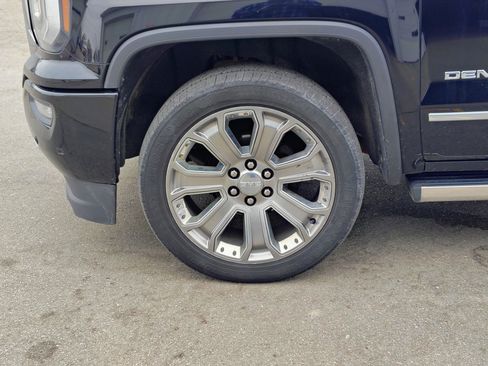 Used 2017 GMC Sierra 1500 Denali w/ Denali Ultimate Package image 9