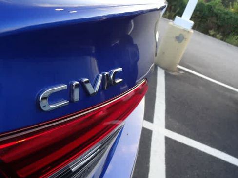 Used 2022 Honda Civic Sport image 15
