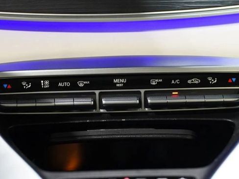 Used 2024 Mercedes-Benz AMG GT 43 image 23