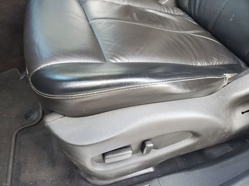 Used 2013 Cadillac SRX FWD image 16