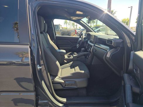 Certified 2026 Toyota 4Runner SR5 AWD/4WD image 32