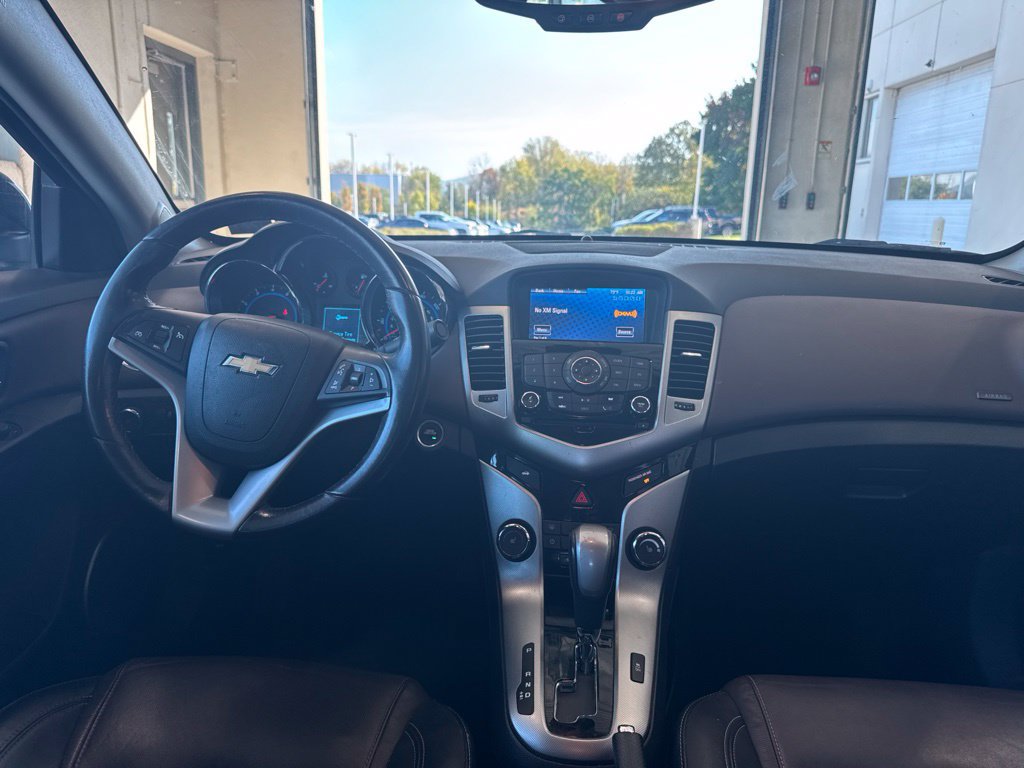 Used 2016 Chevrolet Cruze LTZ w/ Sun, Sound and Sport Package FWD image 17