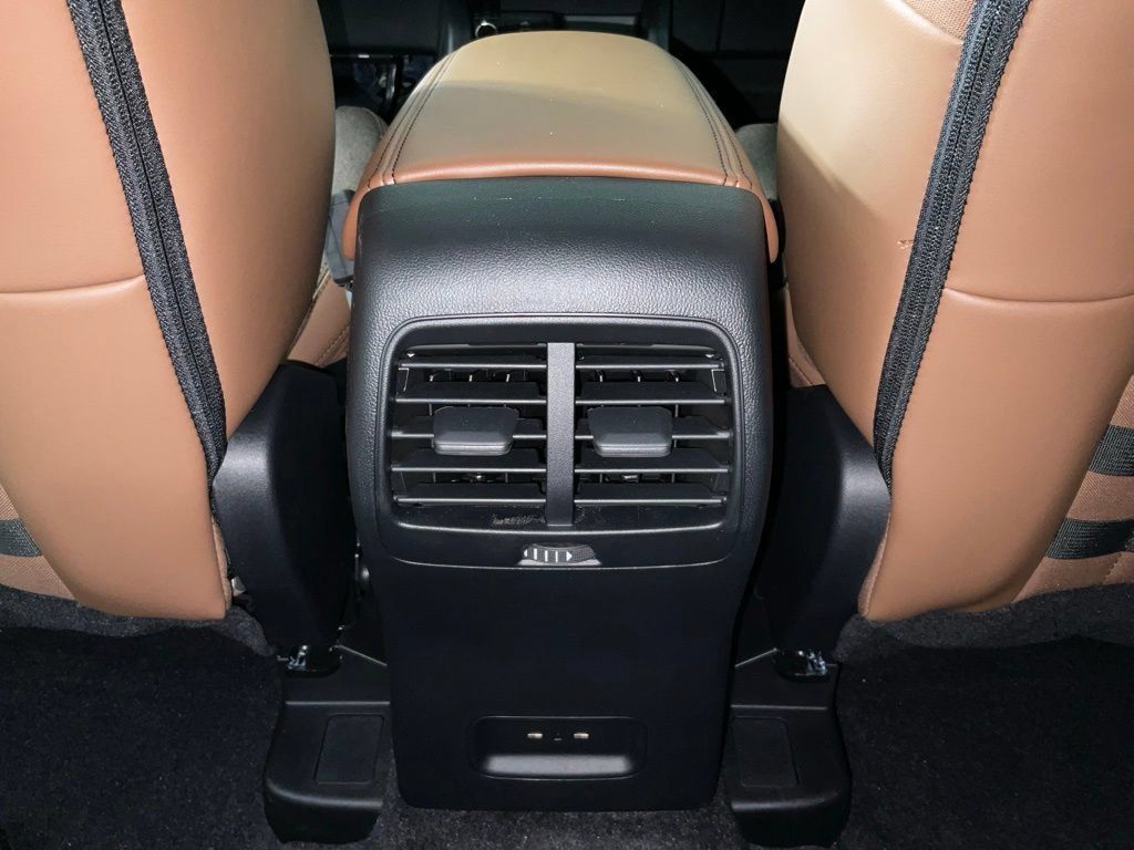 New 2026 Ford Bronco Sport Outer Banks w/ Outer Banks Tech Package+ AWD/4WD image 17