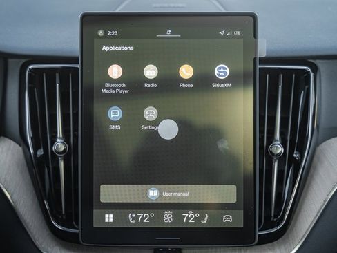 New 2026 Volvo XC60 B5 Plus w/ Climate Package image 23