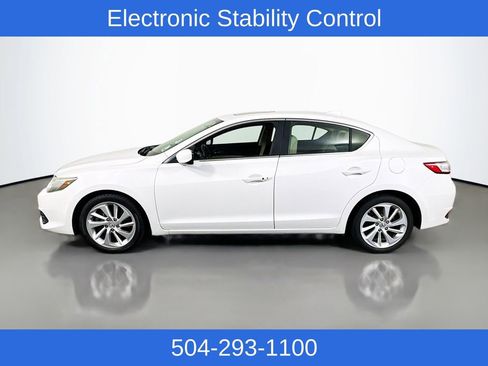Used 2017 Acura ILX w/ Premium Package image 8