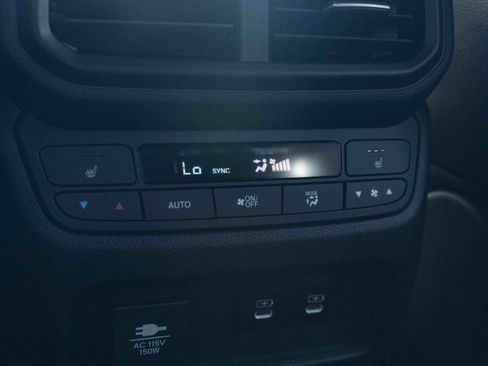 Used 2026 Honda Pilot Black Edition image 43