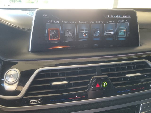 Used 2017 BMW ALPINA B7 xDrive AWD/4WD image 18