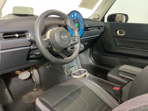 Certified 2025 MINI Cooper S image 21