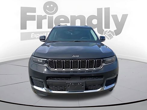 Used 2023 Jeep Grand Cherokee L Limited image 2