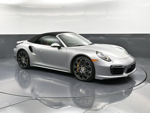 Certified 2015 Porsche 911 Turbo S image 10