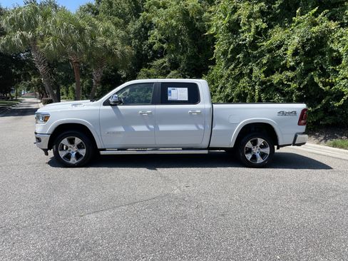 Used 2020 RAM 1500 Laramie AWD/4WD image 6