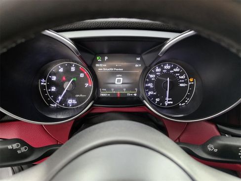 Used 2019 Alfa Romeo Giulia image 23