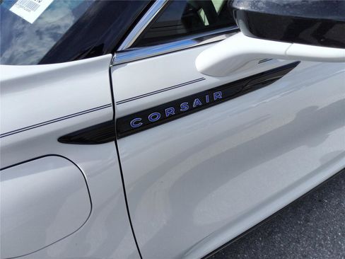 New 2026 Lincoln Corsair Grand Touring AWD/4WD image 11
