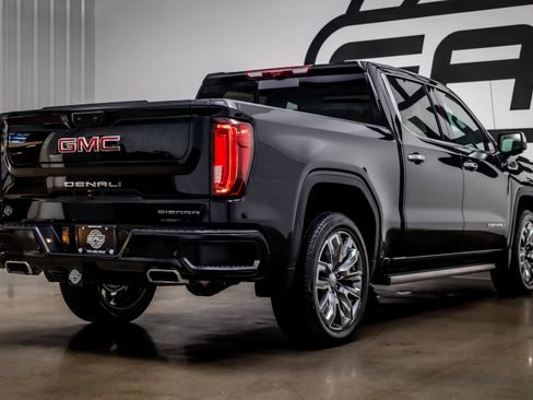 Used 2025 GMC Sierra 1500 Denali w/ Denali Reserve Package AWD/4WD image 34