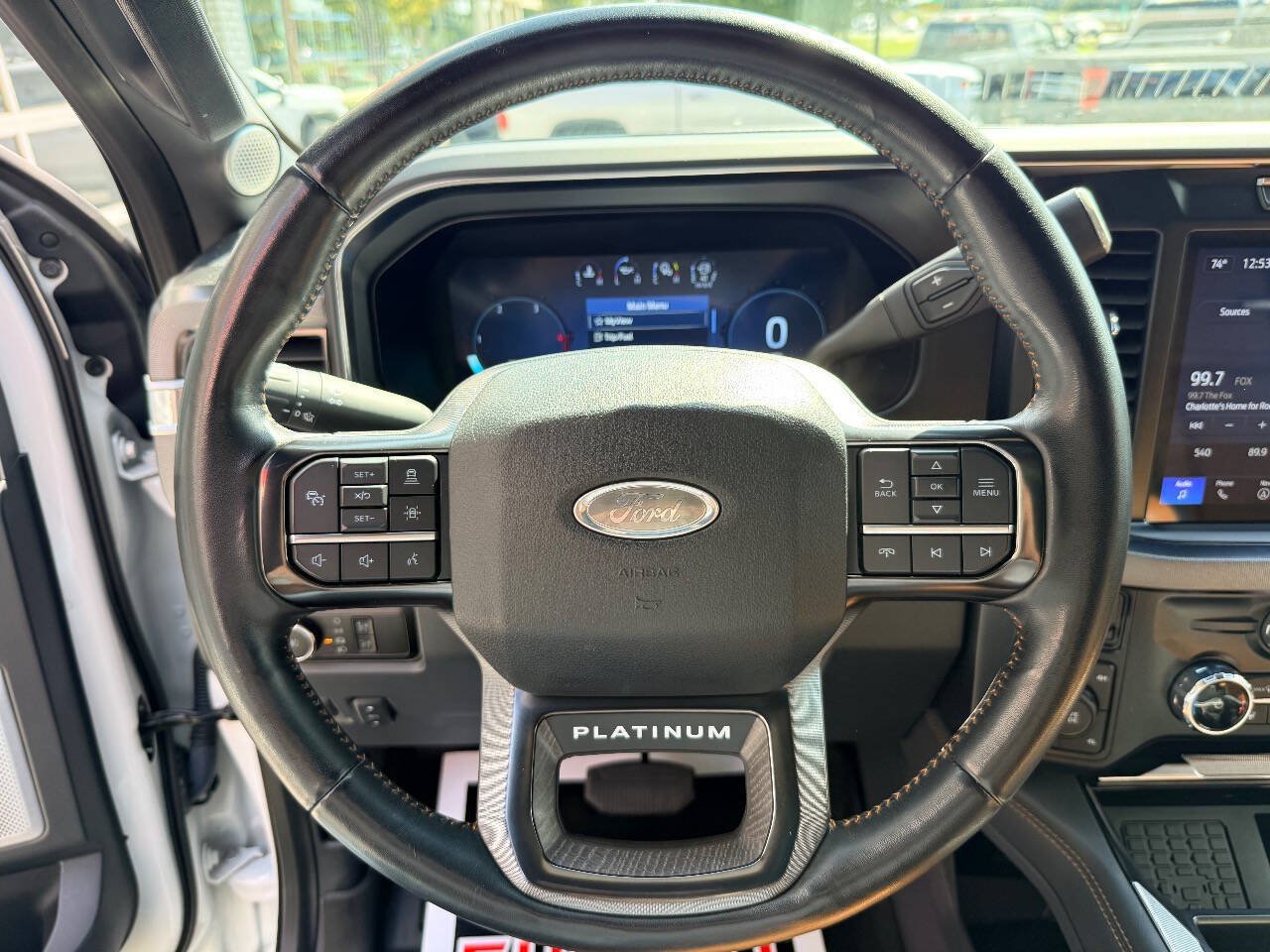 Used 2023 Ford F450 Platinum w/ FX4 Off-Road Package AWD/4WD image 25