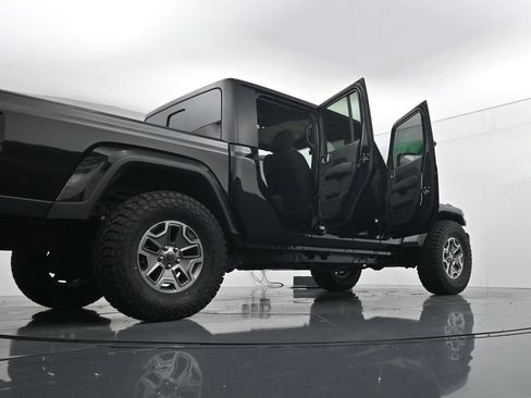 Used 2021 Jeep Gladiator Overland AWD/4WD image 43